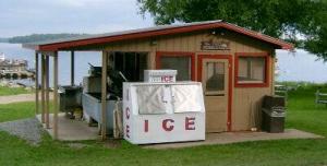 McLear's Cottage Colony and Campground, Black Lake, New York